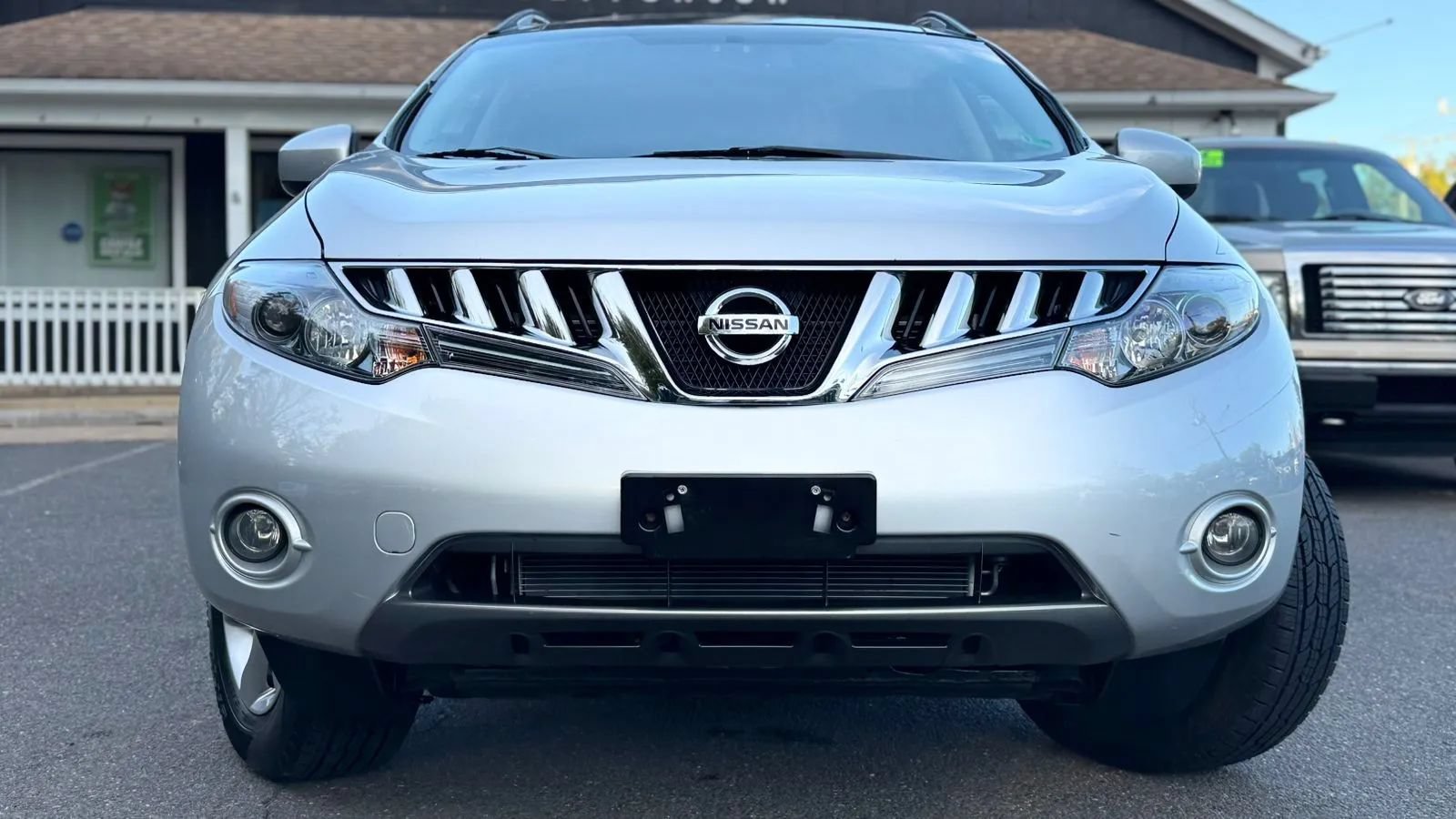 Used 2009 Nissan Murano SL w/ Leather Pkg AWD/4WD image 2
