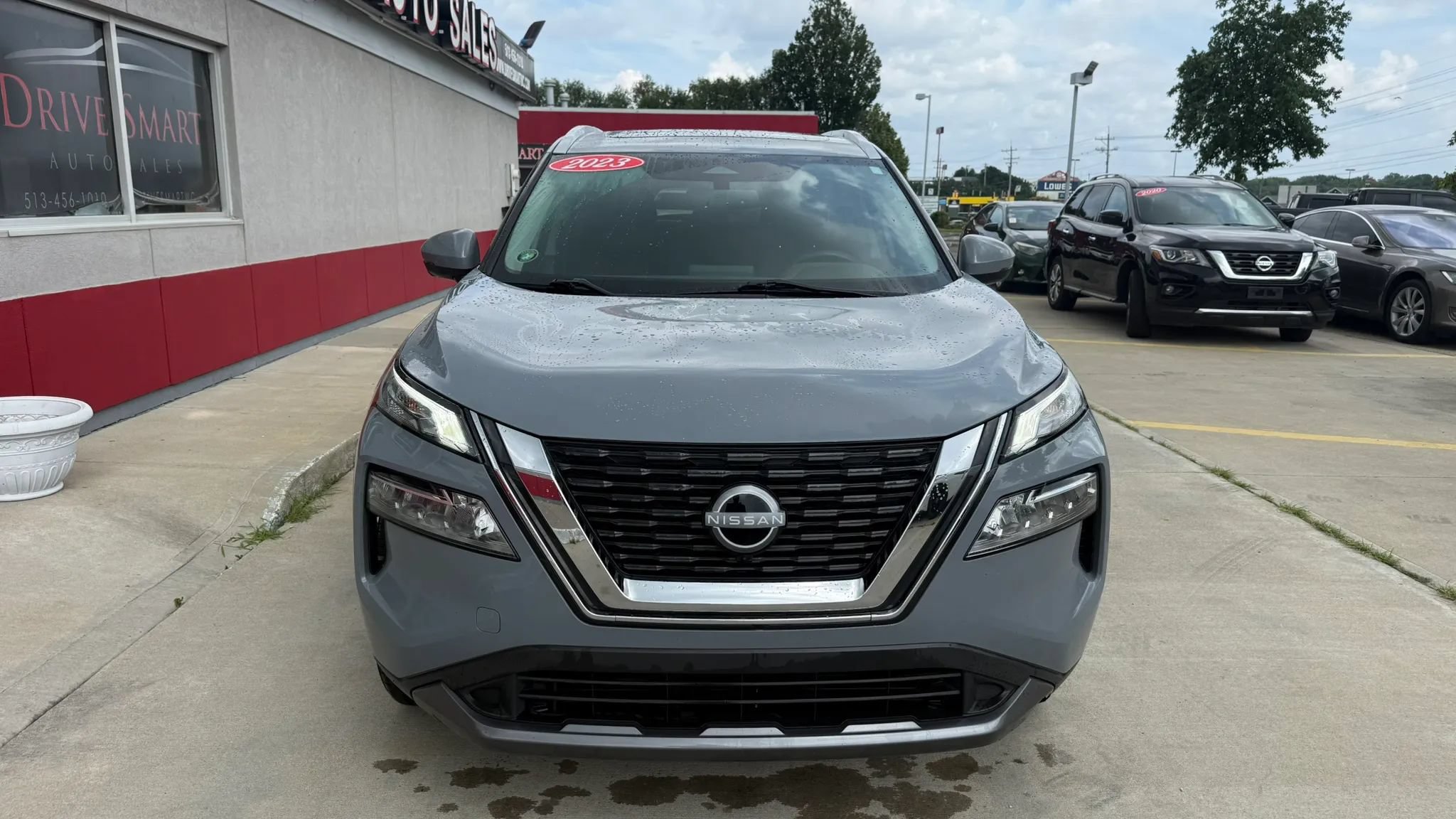 Used 2023 Nissan Rogue SL AWD/4WD image 6