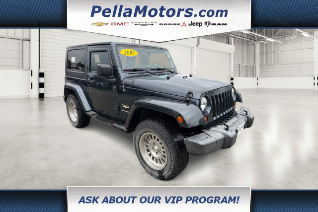 Used 2007 Jeep Wrangler Sahara w/ Dual Top Group AWD/4WD image 1