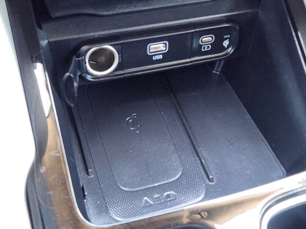 Certified 2024 Kia Telluride EX w/ EX Captain's Chair Package AWD/4WD image 25