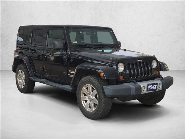 Used 2013 Jeep Wrangler Unlimited Sahara w/ Dual Top Group AWD/4WD image 3
