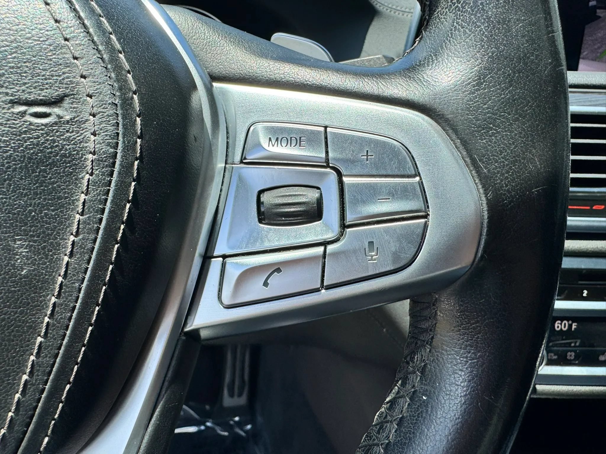 Used 2019 BMW 740i w/ M Sport Package RWD image 29