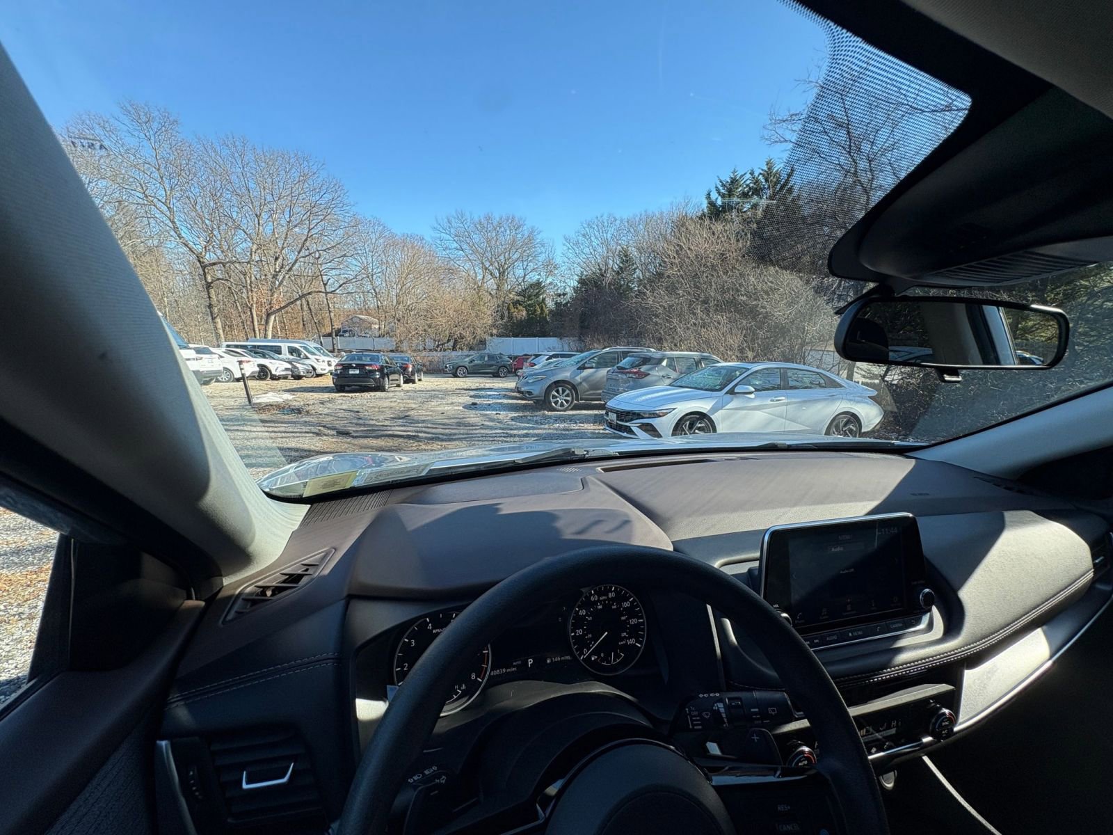 Used 2023 Nissan Rogue SV image 30