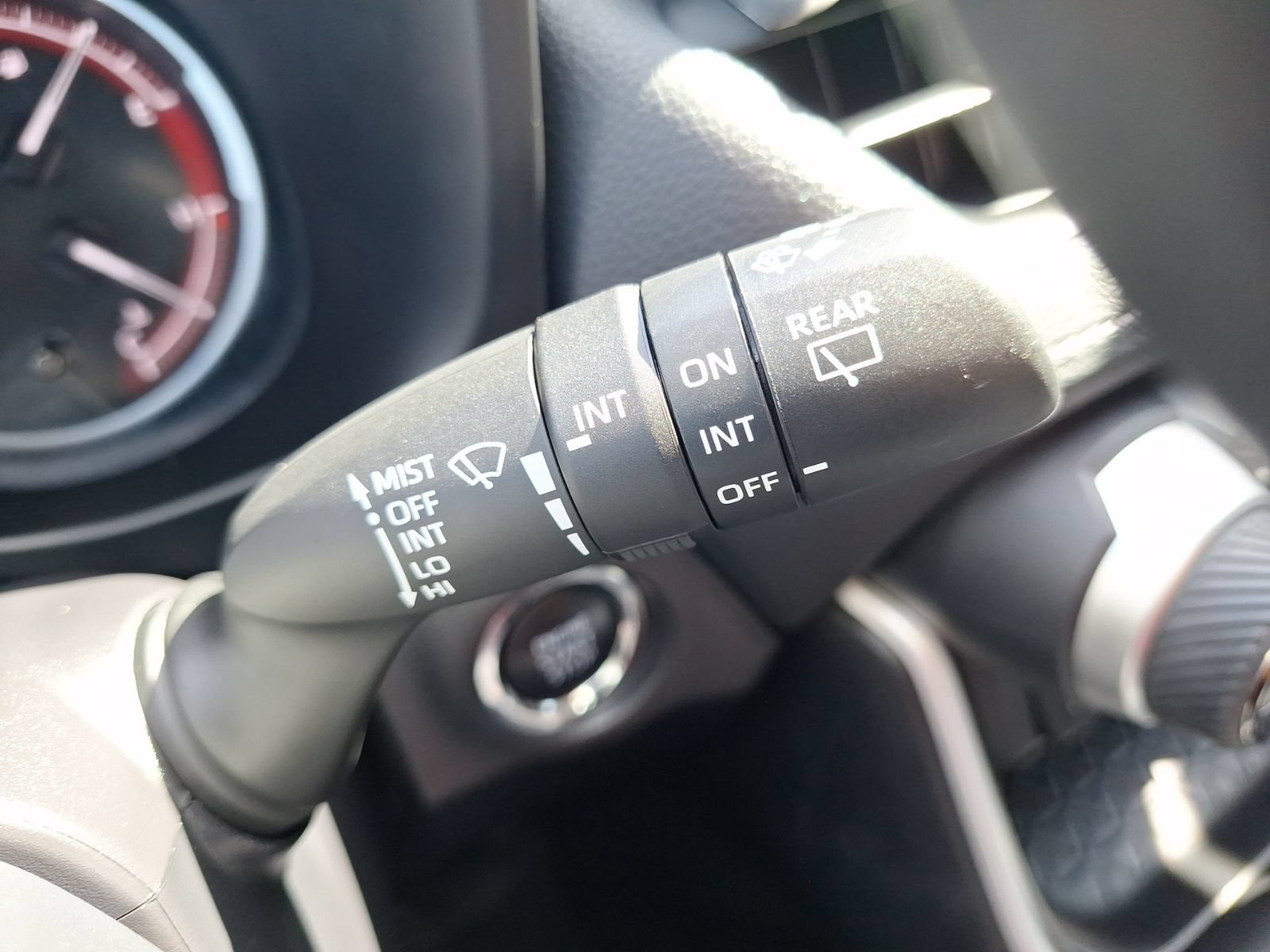 Used 2024 Toyota RAV4 XLE w/ Convenience Package FWD image 23