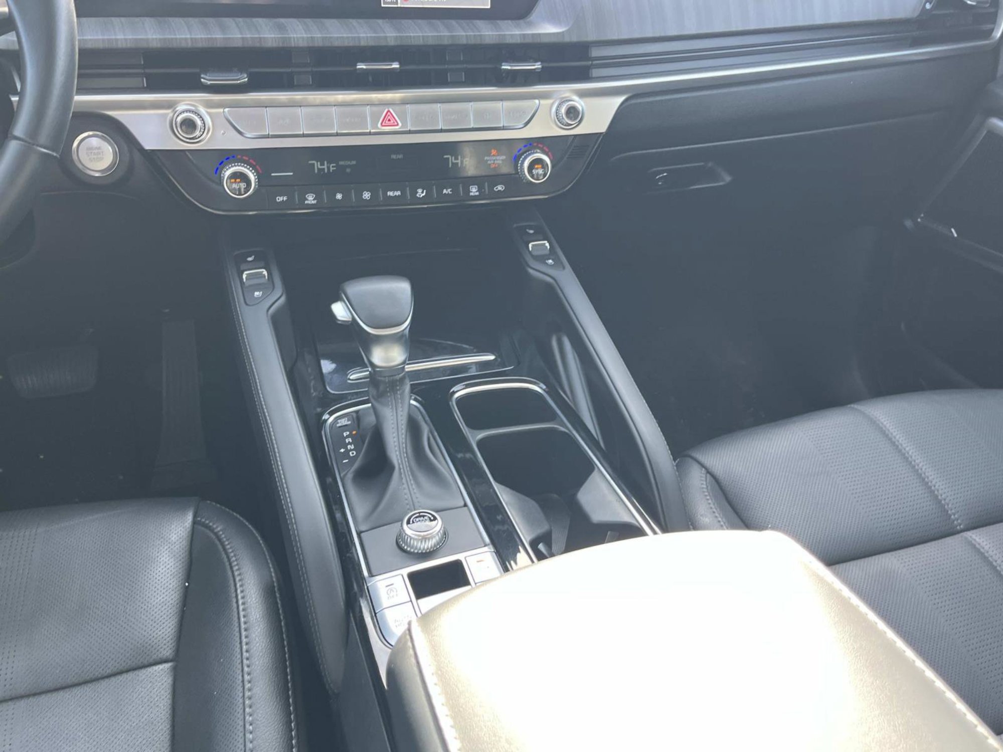 Used 2024 Kia Telluride EX image 37