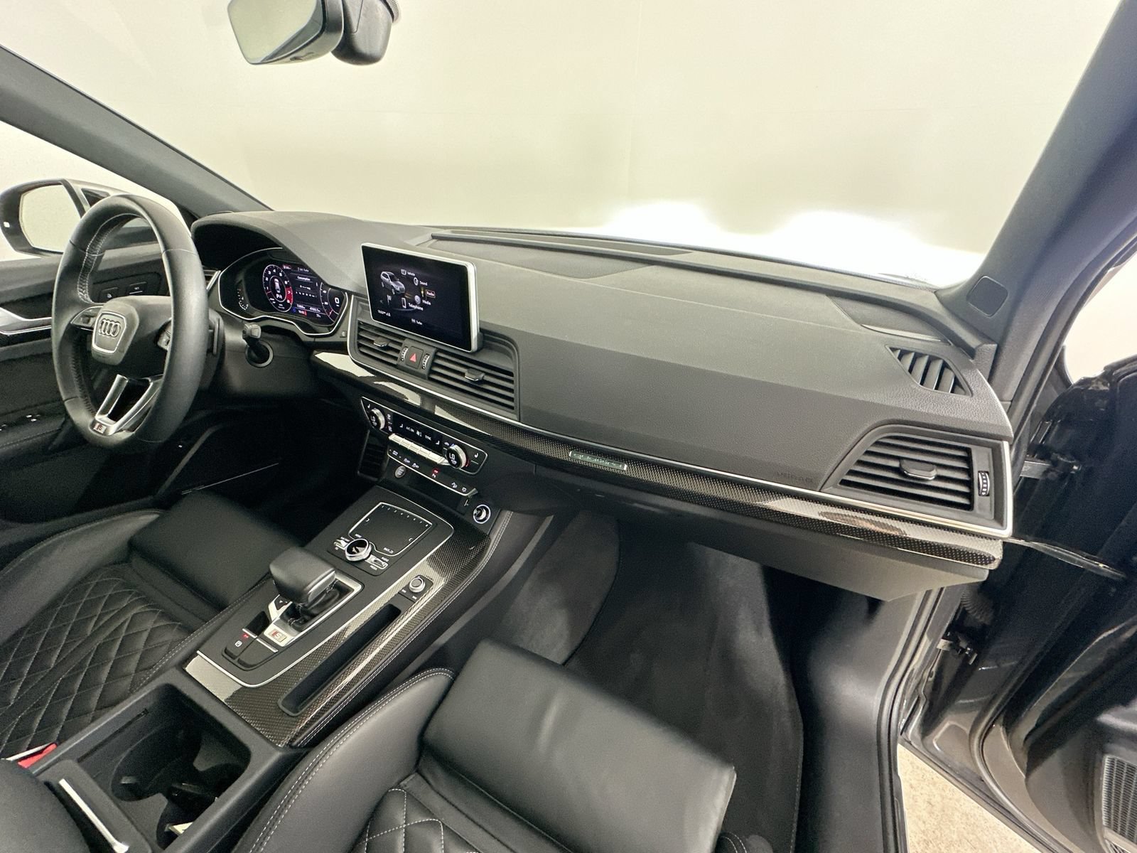 Used 2018 Audi SQ5 Prestige w/ Prestige Package AWD/4WD image 45