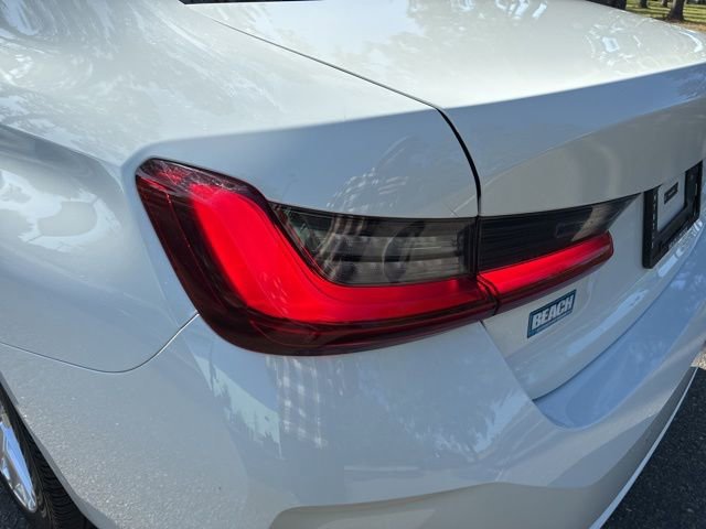 Used 2025 BMW 330i Sedan RWD image 14