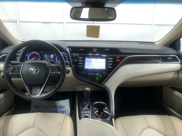Used 2018 Toyota Camry XLE image 15