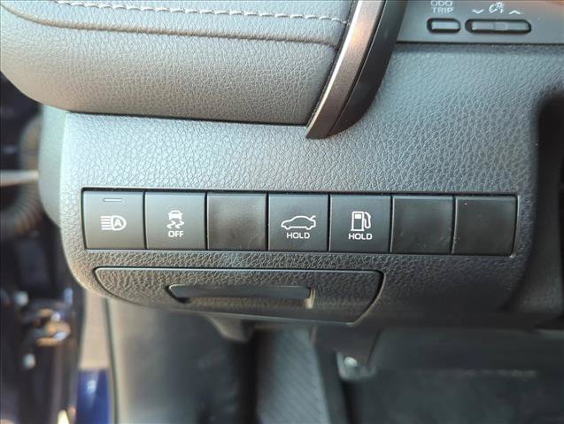 Certified 2022 Toyota Camry LE FWD image 11