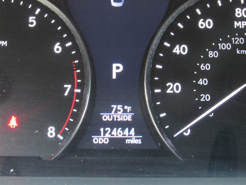 Used 2013 Lexus LS 460 AWD w/ F-Sport Pkg image 15