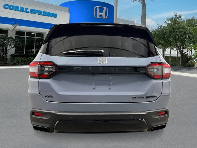 New 2026 Honda Pilot Black Edition image 4