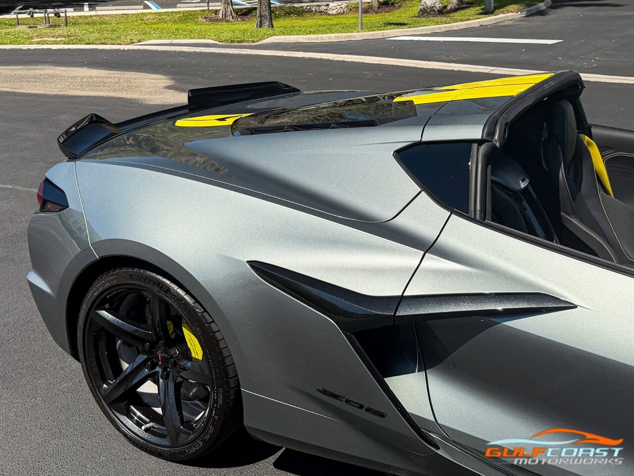 Used 2024 Chevrolet Corvette Z06 w/ Stealth Interior Trim Package RWD image 68