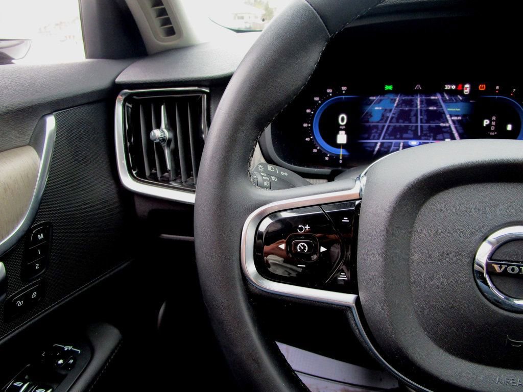 Used 2023 Volvo S90 B6 Plus w/ Protection Package Premier image 21