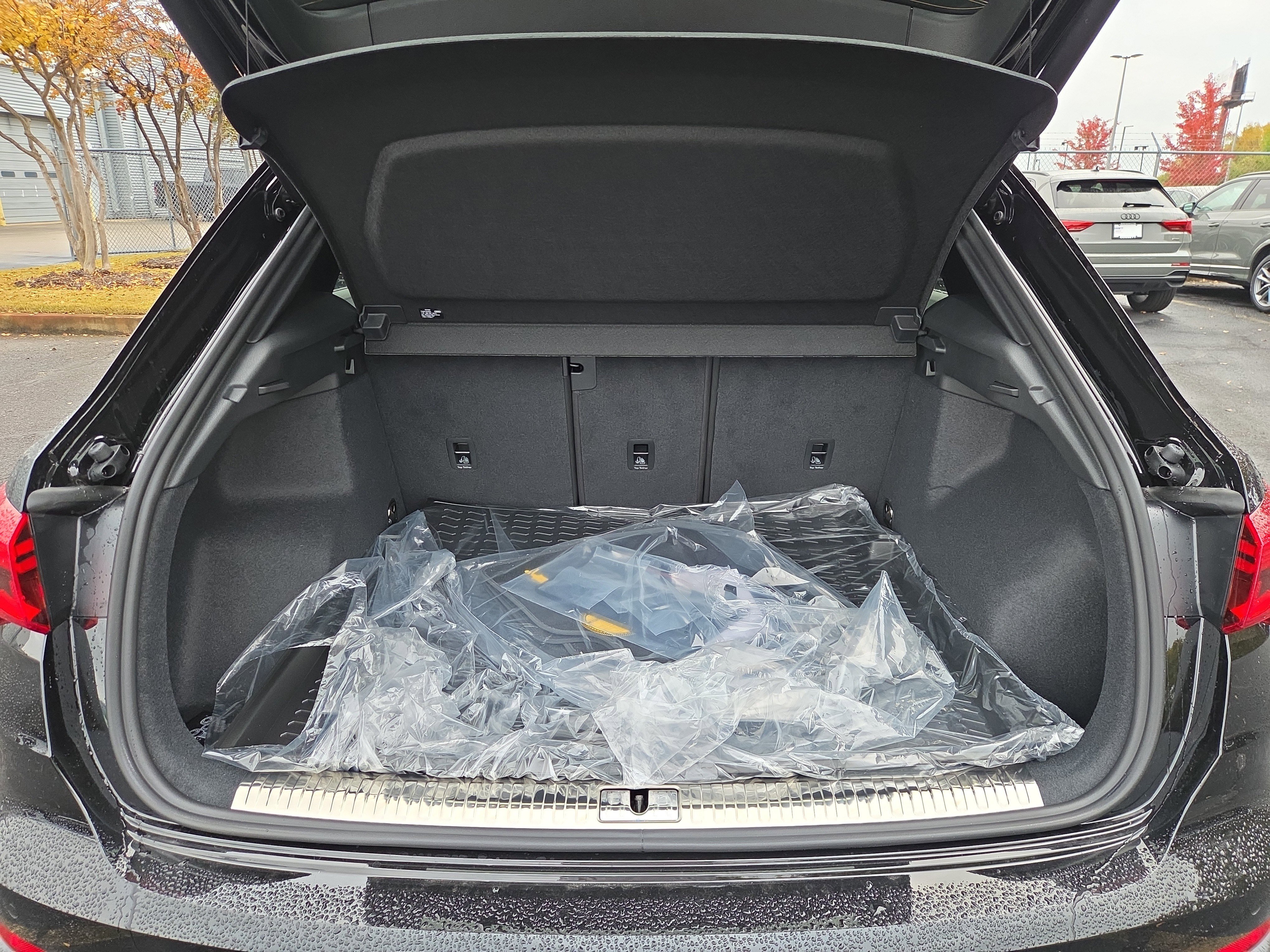 New 2025 Audi Q3 2.0T Premium image 8