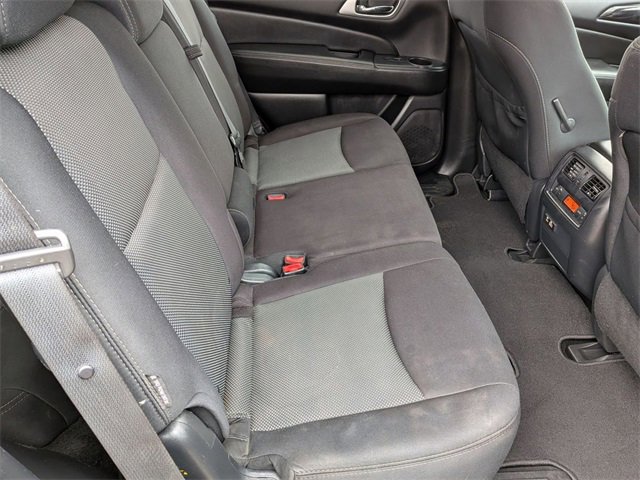 Used 2019 Nissan Pathfinder S image 28