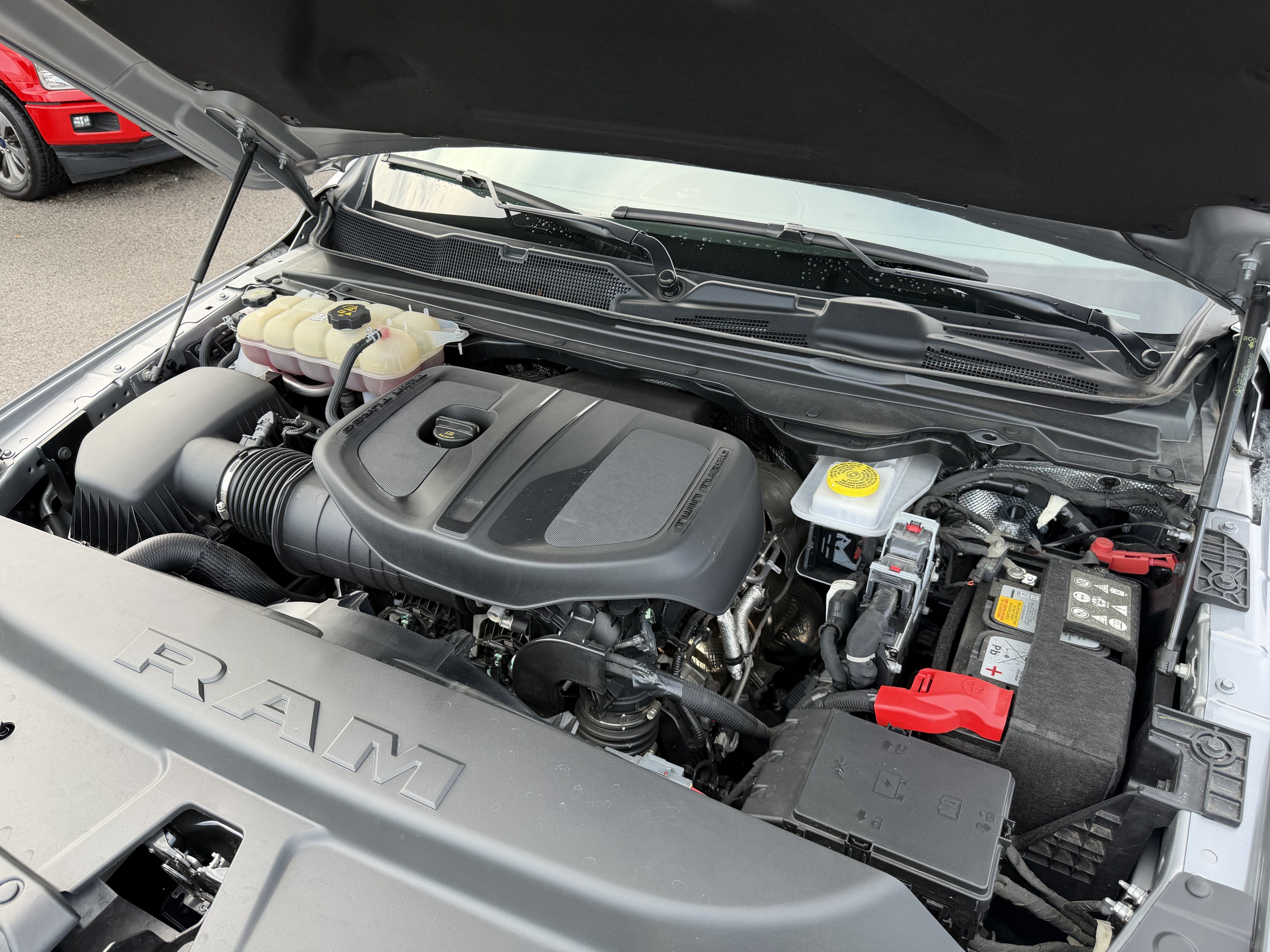 Used 2025 RAM 1500 Big Horn AWD/4WD image 34