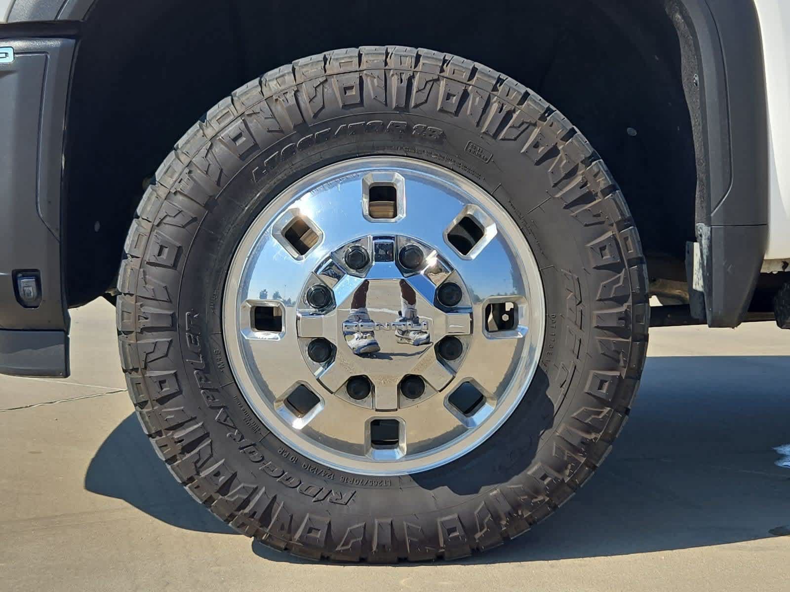 Used 2024 GMC Sierra 3500 Denali Ultimate AWD/4WD image 13