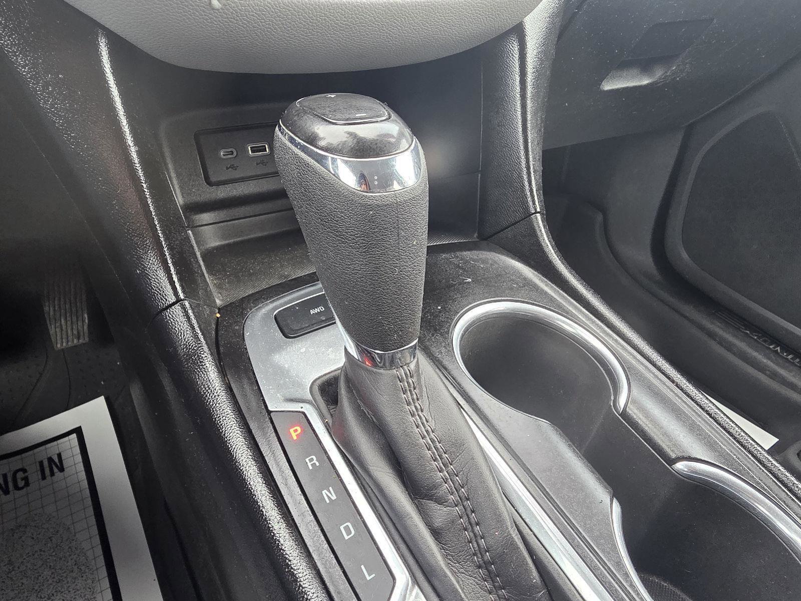 Used 2021 Chevrolet Equinox LT image 24