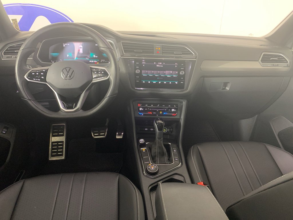 Used 2024 Volkswagen Tiguan SE R-Line image 36