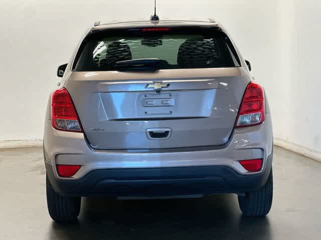 Used 2018 Chevrolet Trax LS FWD image 4
