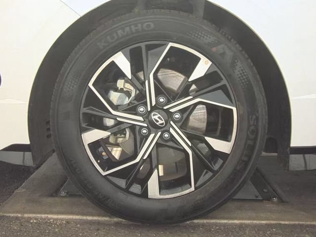 Used 2025 Hyundai Sonata SEL FWD image 3