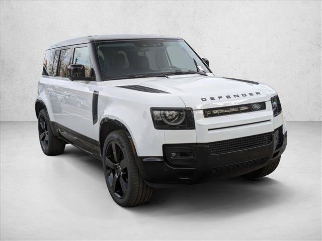 Used 2025 Land Rover Defender 110 X-Dynamic SE AWD/4WD image 7