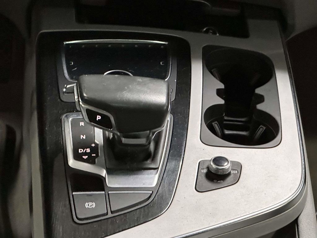 Used 2019 Audi Q7 2.0T Premium w/ Convenience Package image 17