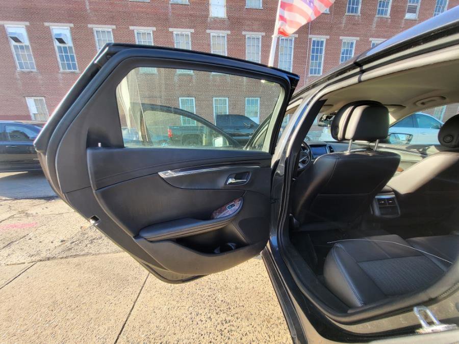 Used 2014 Chevrolet Impala LT FWD image 21