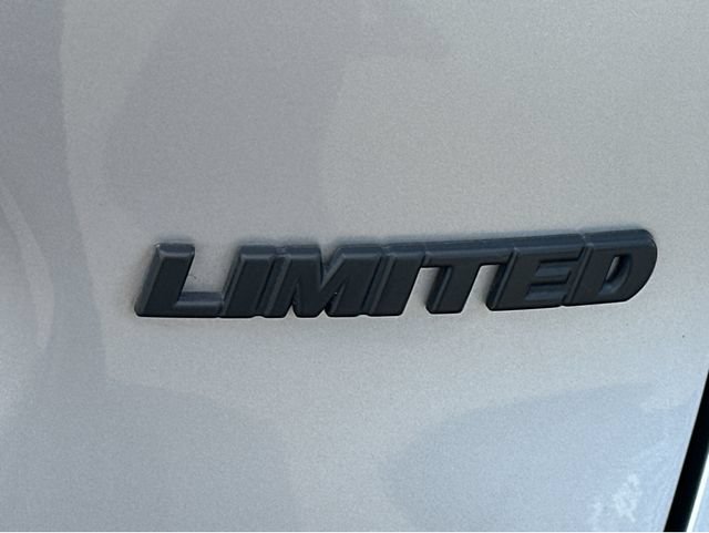 Used 2021 Toyota RAV4 Limited FWD image 19
