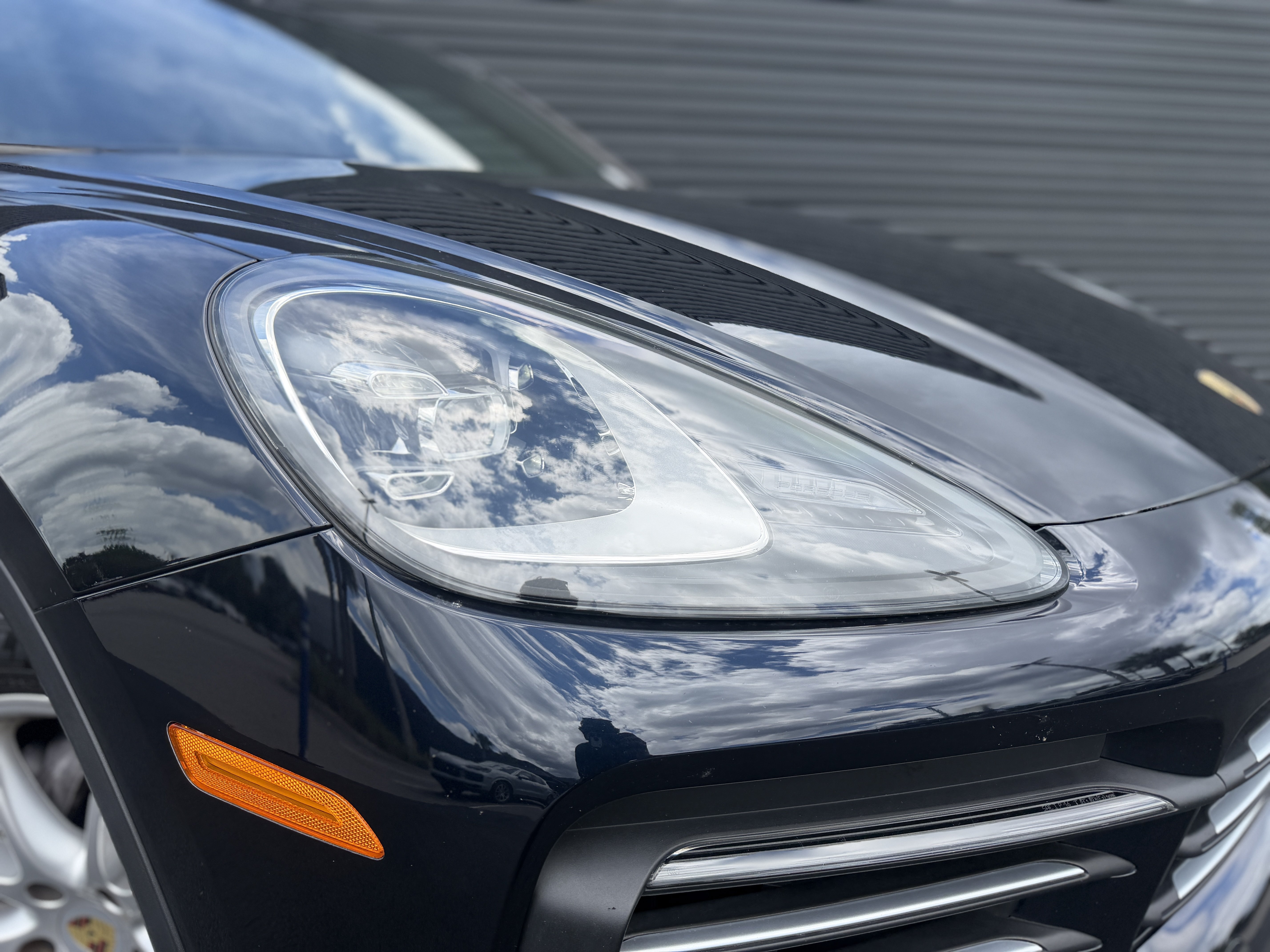 Certified 2020 Porsche Cayenne AWD/4WD image 12