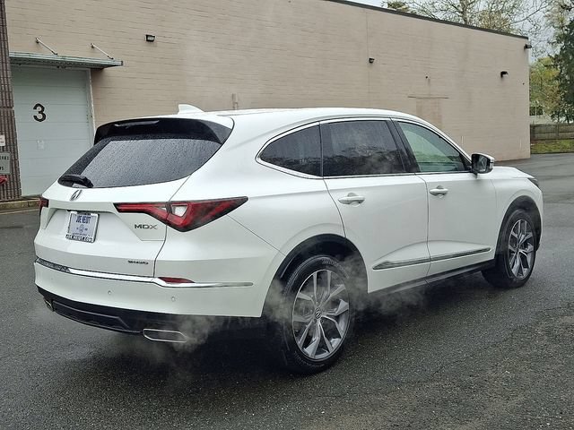 Used 2023 Acura MDX w/ Technology Package AWD/4WD image 11