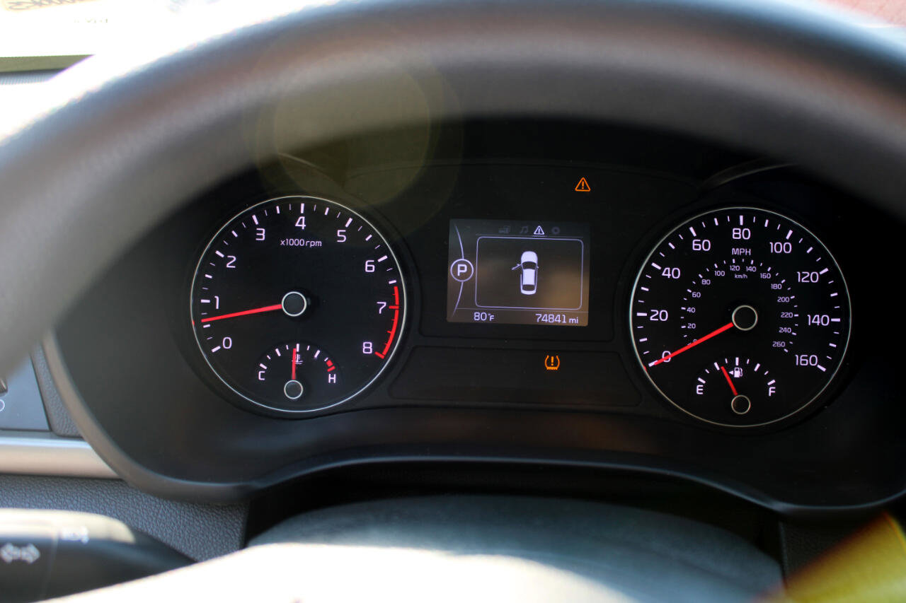 Used 2018 Kia Optima LX w/ 17" Alloy Wheels Package image 21