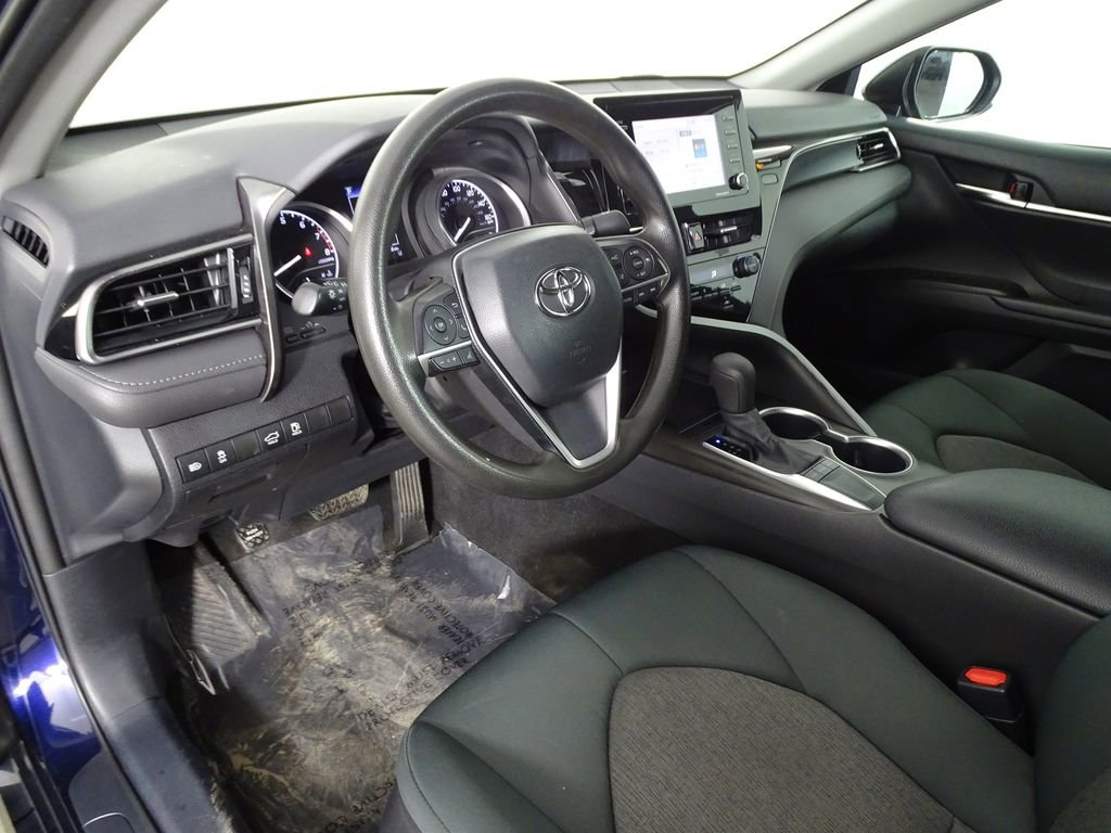 Used 2022 Toyota Camry LE image 19