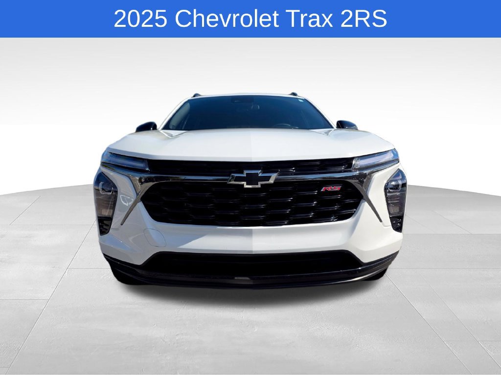 Used 2025 Chevrolet Trax RS w/ Driver Confidence Package FWD image 9