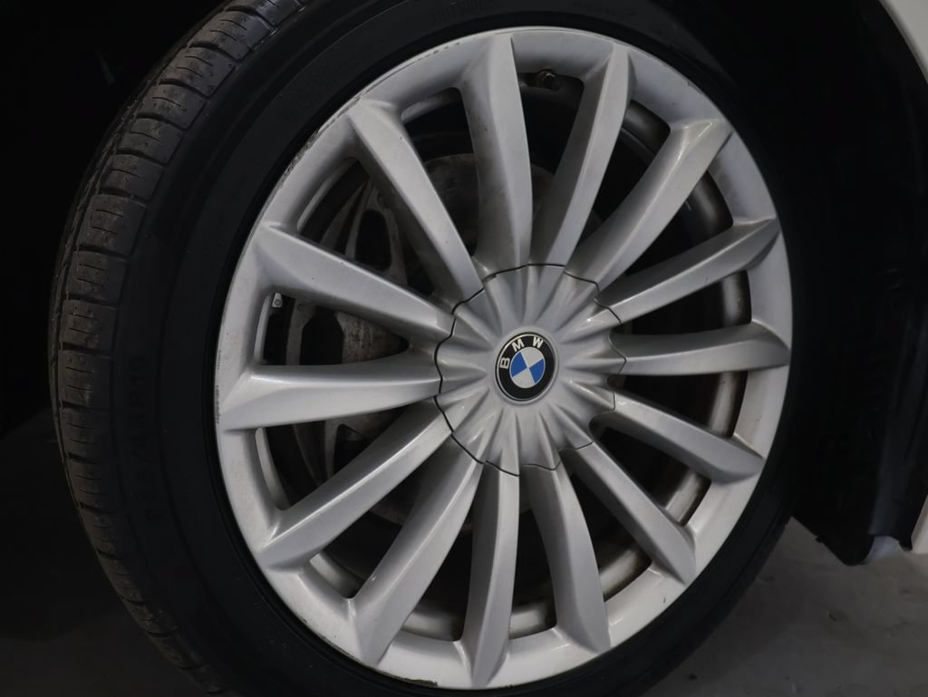 Used 2022 BMW 740i xDrive w/ Premium Package AWD/4WD image 34