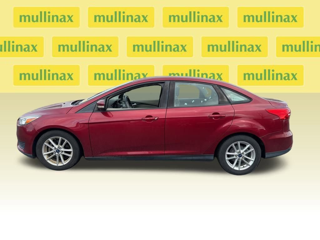 Used 2015 Ford Focus SE image 6