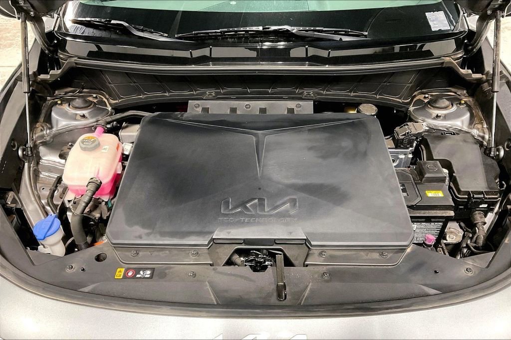 Used 2024 Kia Niro Wind w/ Wind Preserve Package FWD image 11
