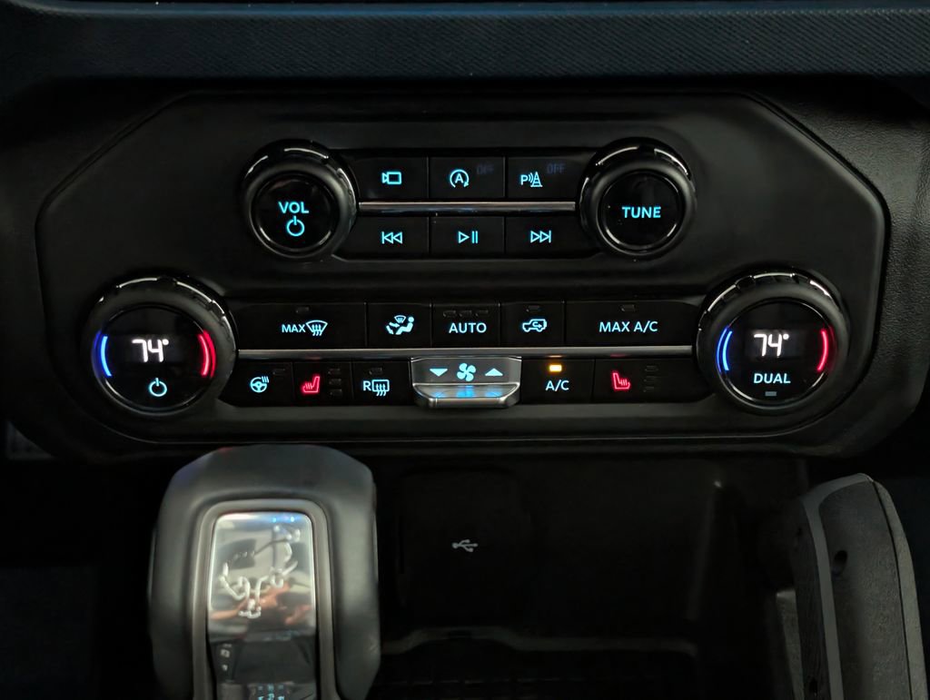 Certified 2024 Ford Bronco Outer Banks AWD/4WD image 16