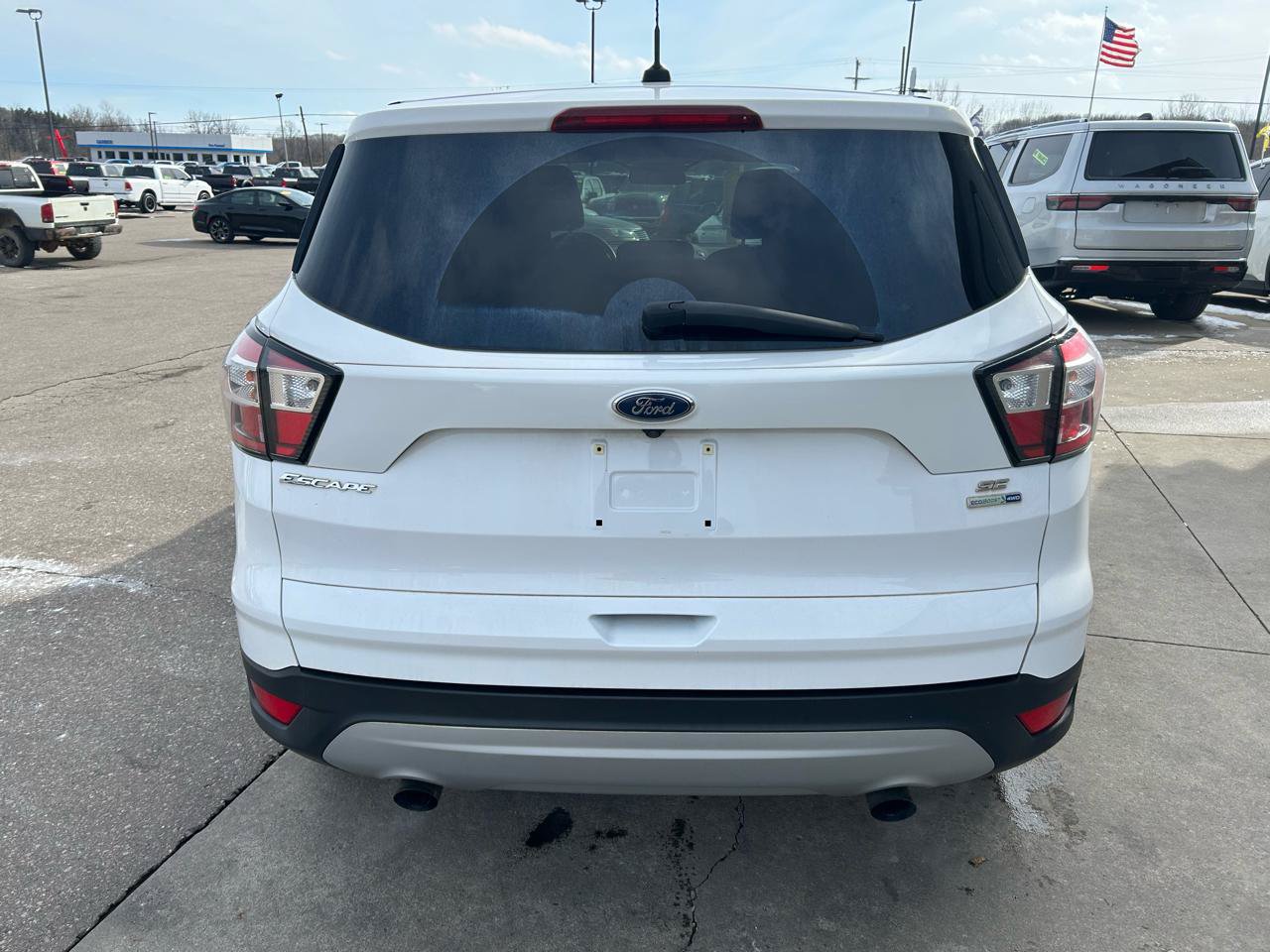 Used 2017 Ford Escape SE AWD/4WD image 6