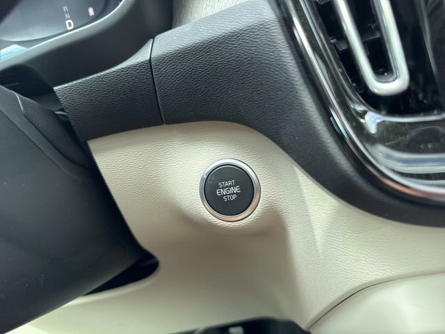 New 2026 Volvo XC40 B4 Plus w/ Protection Package FWD image 28
