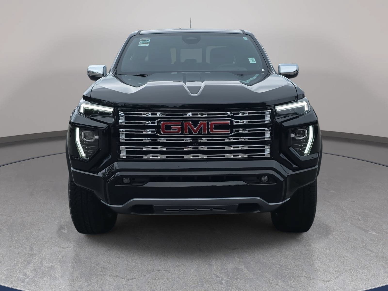Used 2024 GMC Canyon Denali w/ LPO, Denali Black Edition AWD/4WD image 2