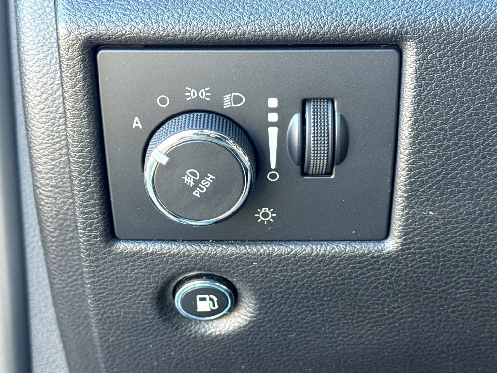 Certified 2021 Jeep Grand Cherokee Limited image 15