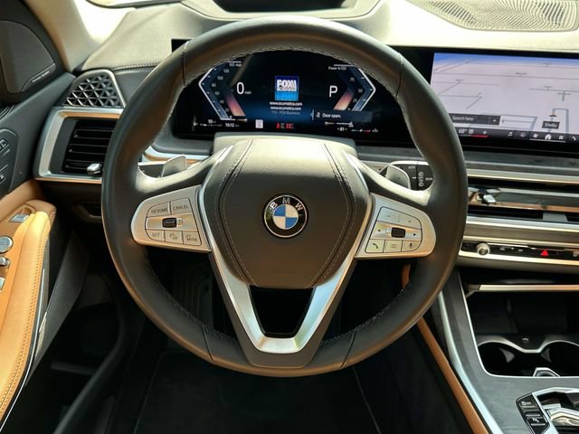 Used 2025 BMW X7 xDrive40i w/ Premium Package AWD/4WD image 22