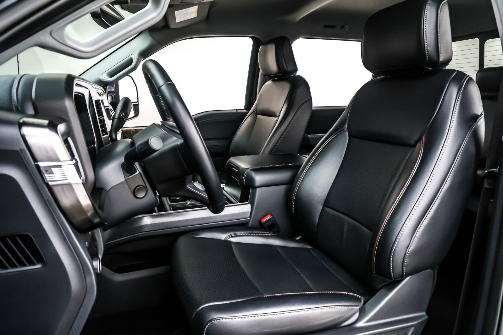 Used 2024 Ford F350 Lariat w/ Chrome Package image 17