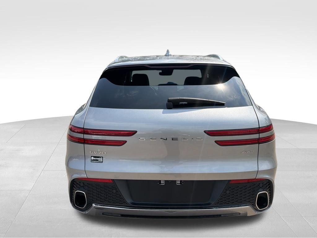 Used 2025 Genesis GV70 2.5T image 4