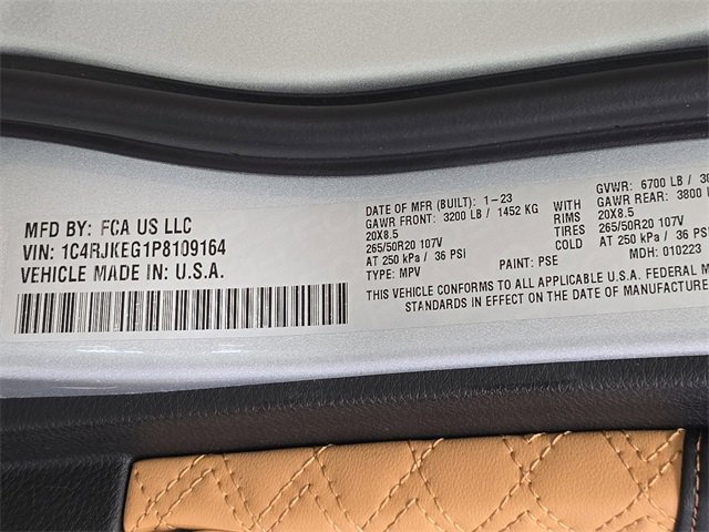 Used 2023 Jeep Grand Cherokee L Summit w/ Advanced Protech Group IV image 37