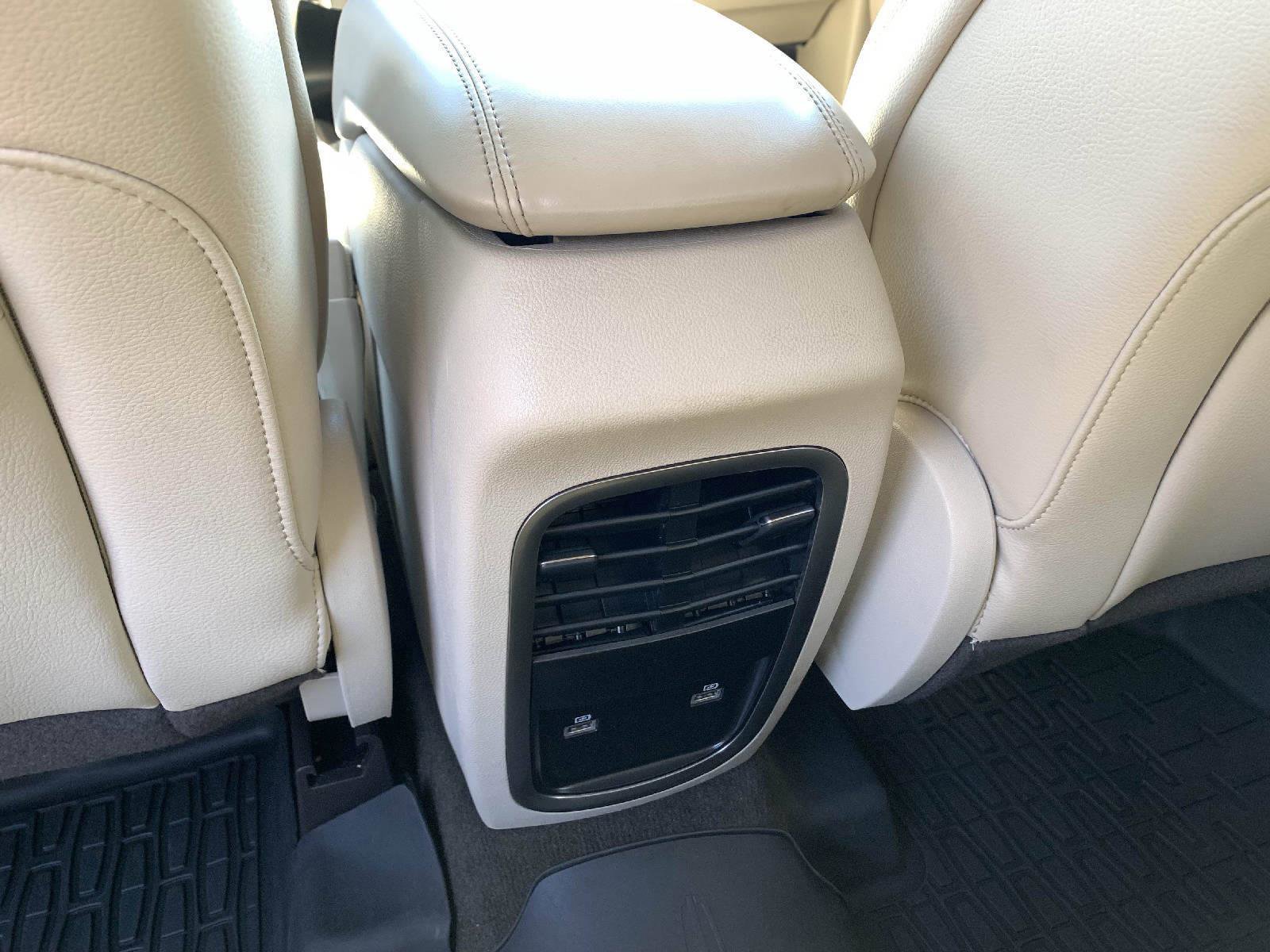 Used 2019 Lincoln MKC Premiere image 40