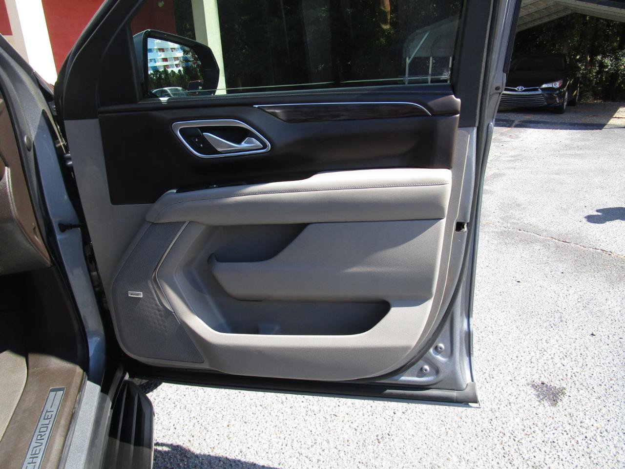 Used 2021 Chevrolet Tahoe LT RWD image 32