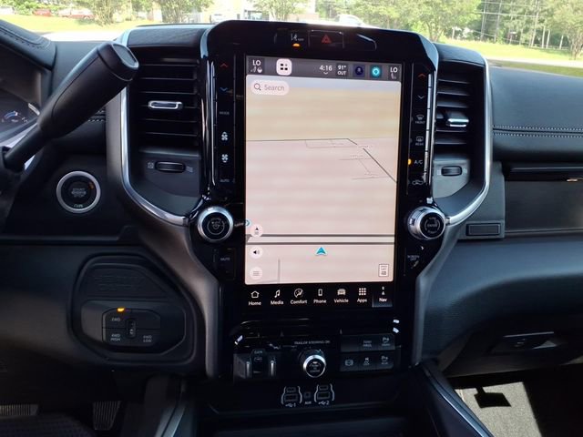 New 2026 RAM 2500 Laramie AWD/4WD image 17