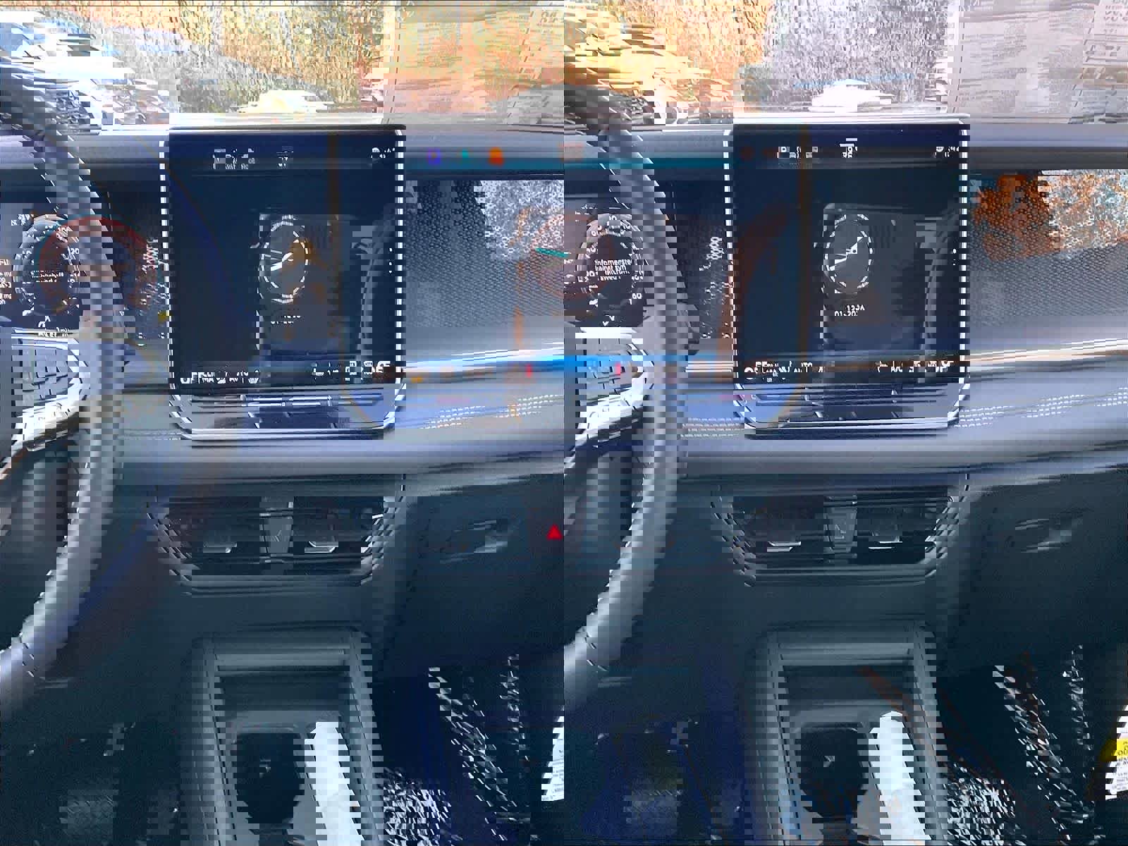 New 2026 Volkswagen Tiguan SE image 13